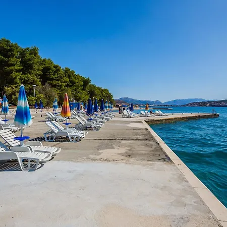 Medena Budget Otel Trogir