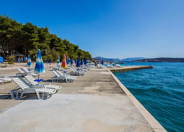 Medena Budget Hotel Trogir
